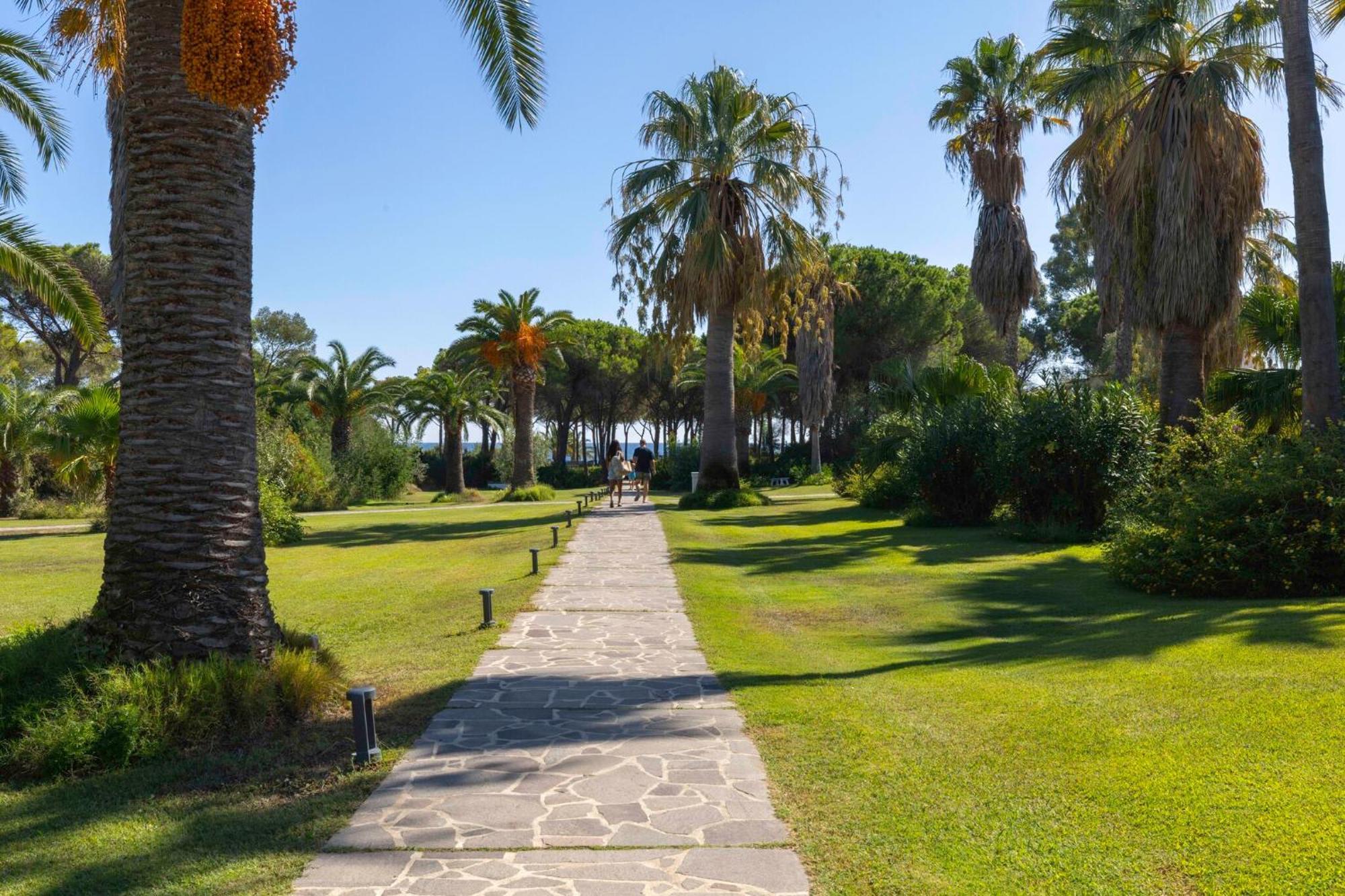 Hotel Costa Dei Fiori Santa Margherita di Pula Exterior foto